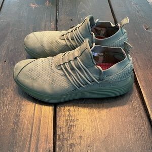 Lane Eight Trainer AD Unisex
